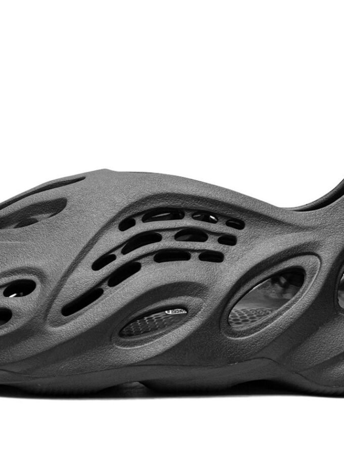 Yezzy foam runne "OYNX"