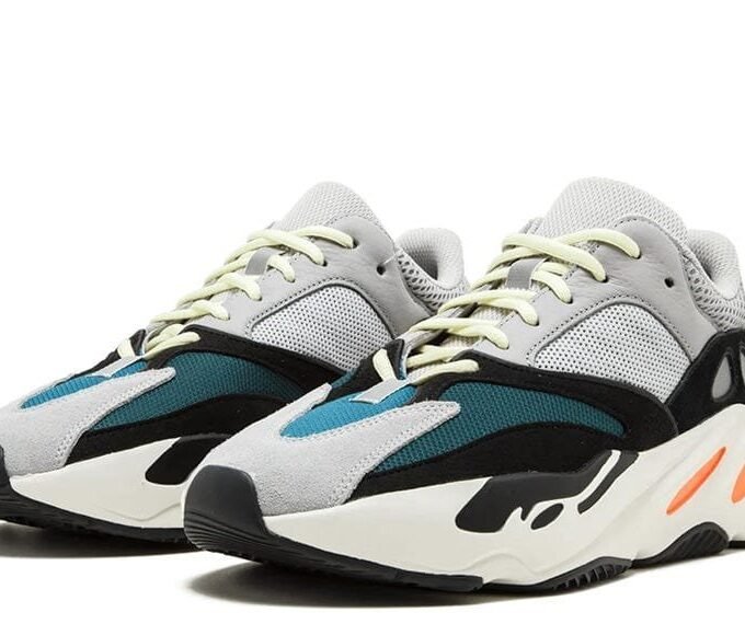 Yeezy Boost 700 wave runner